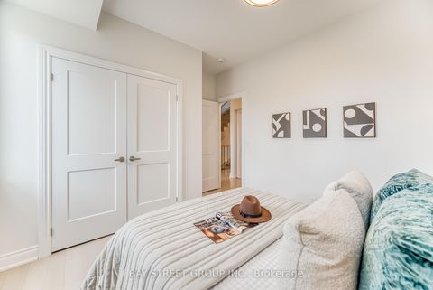 Photo 34 at 7 Kohn Lane, Angus Glen, Markham