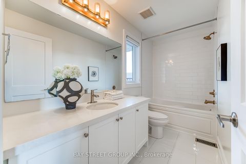 Photo 36 at 7 Kohn Lane, Angus Glen, Markham