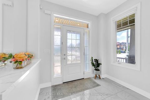 Photo 4 at 155 Windrow Street, Jefferson, Richmond Hill