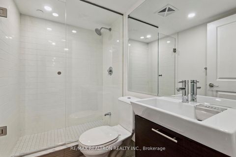 Photo 14 at 2201 - 386 Yonge Street, Bay Street Corridor, Toronto