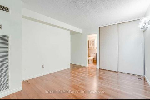 Photo 5 at 1001 - 10 Martha Eaton Way, Amesbury, Toronto