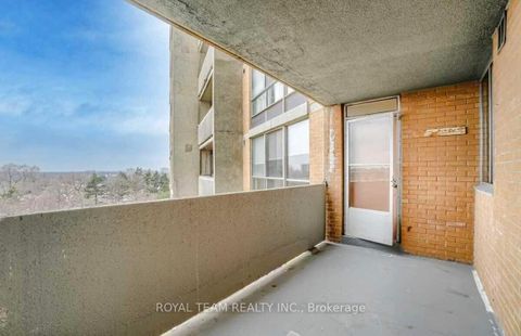 Photo 15 at 1001 - 10 Martha Eaton Way, Amesbury, Toronto