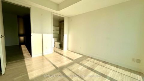 Photo 12 at 2009 - 501 Yonge Street, Yonge Corridor, Toronto Photo 12 at 2009 - 501 Yonge Street, Yonge Corridor, Toronto