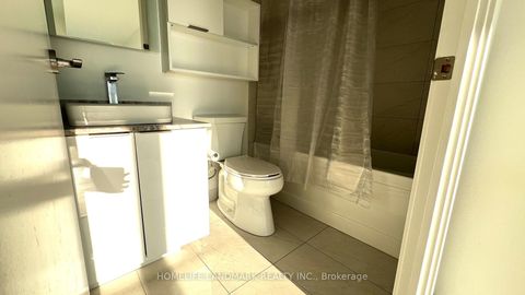 Photo 13 at 2009 - 501 Yonge Street, Yonge Corridor, Toronto Photo 13 at 2009 - 501 Yonge Street, Yonge Corridor, Toronto