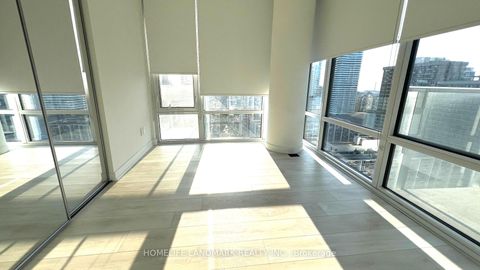 Photo 14 at 2009 - 501 Yonge Street, Yonge Corridor, Toronto Photo 14 at 2009 - 501 Yonge Street, Yonge Corridor, Toronto