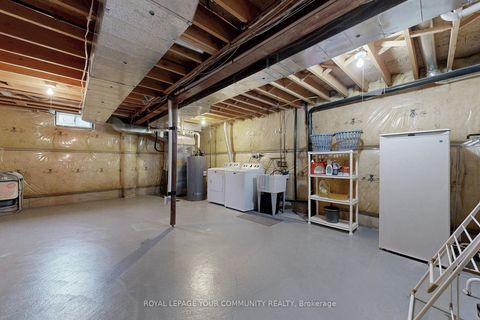 Photo 26 at 44 Tumbleweed Court, East Woodbridge, Vaughan