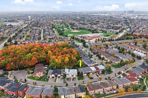 Photo 33 at 44 Tumbleweed Court, East Woodbridge, Vaughan