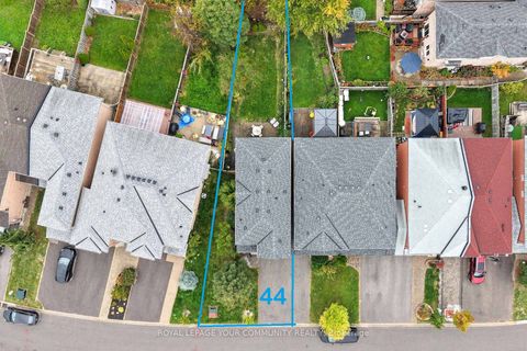 Photo 35 at 44 Tumbleweed Court, East Woodbridge, Vaughan