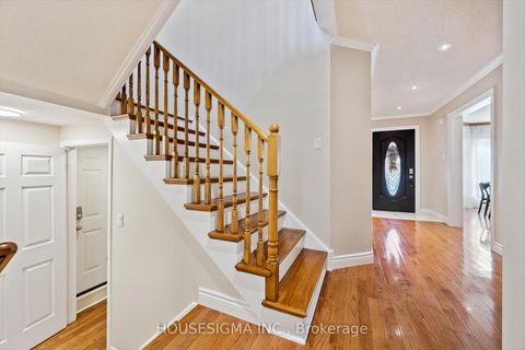 Photo 3 at 1197 Old Oak Drive, WT West Oak Trails, Oakville