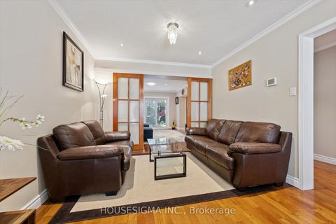 Photo 5 at 1197 Old Oak Drive, WT West Oak Trails, Oakville