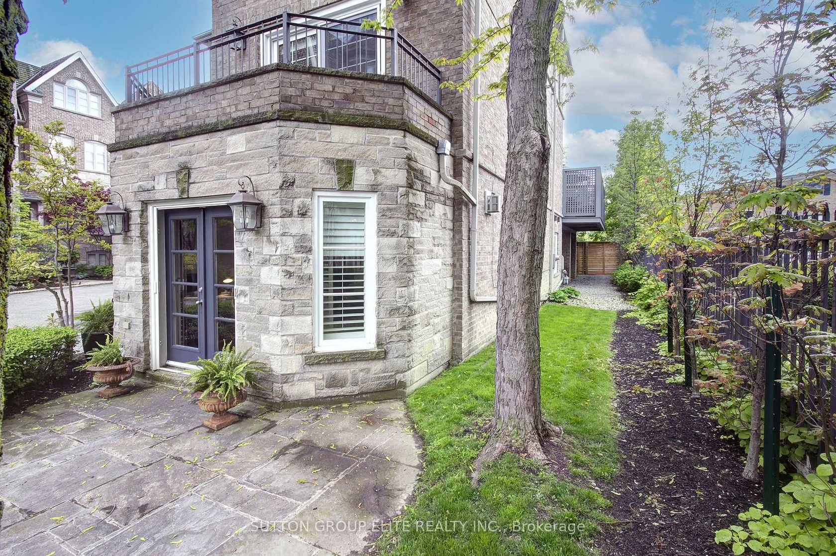 Photo 6 at 16 Nautical Lane, Mimico, Toronto Photo 6 at 16 Nautical Lane, Mimico, Toronto