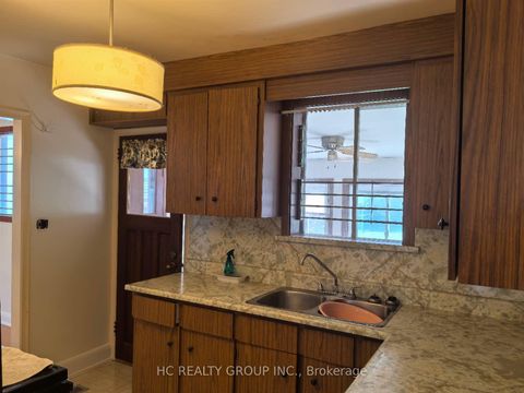 Photo 3 at 21 Norcross Road, Clanton Park, Toronto