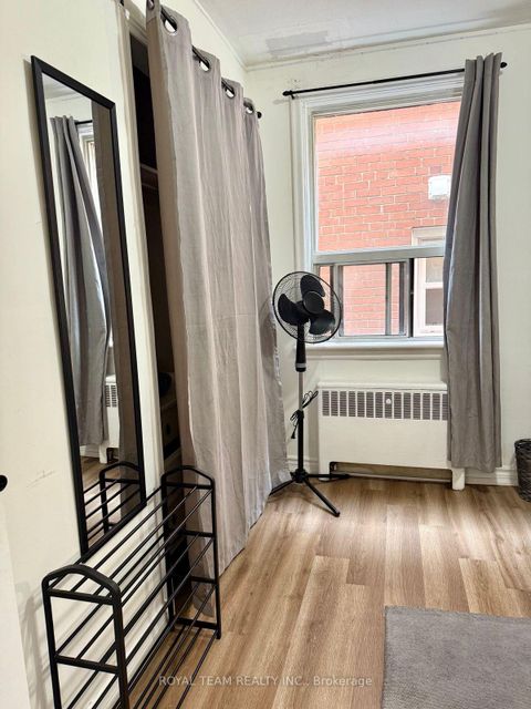 Photo 5 at 708 Weston Road, Smythe, Toronto
