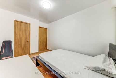 Photo 19 at 77 Perivale Crescent, Bendale, Toronto