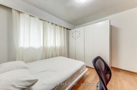 Photo 22 at 77 Perivale Crescent, Bendale, Toronto