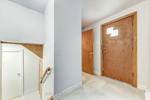 Photo 23 at 77 Perivale Crescent, Bendale, Toronto