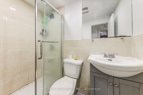 Photo 33 at 77 Perivale Crescent, Bendale, Toronto