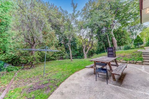 Photo 34 at 77 Perivale Crescent, Bendale, Toronto