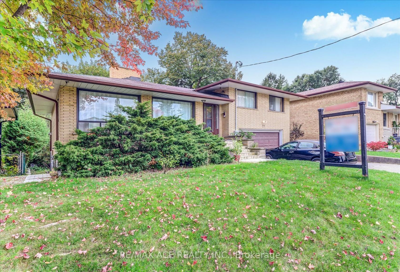 Photo 2 at 77 Perivale Crescent, Bendale, Toronto Photo 2 at 77 Perivale Crescent, Bendale, Toronto