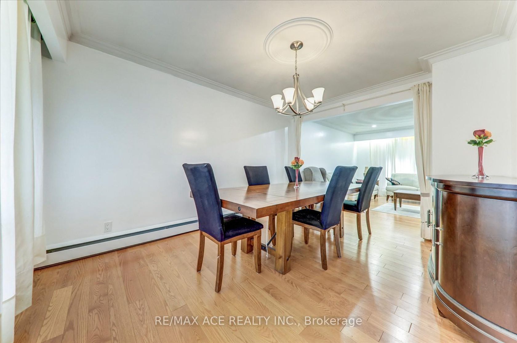 Photo 8 at 77 Perivale Crescent, Bendale, Toronto Photo 8 at 77 Perivale Crescent, Bendale, Toronto