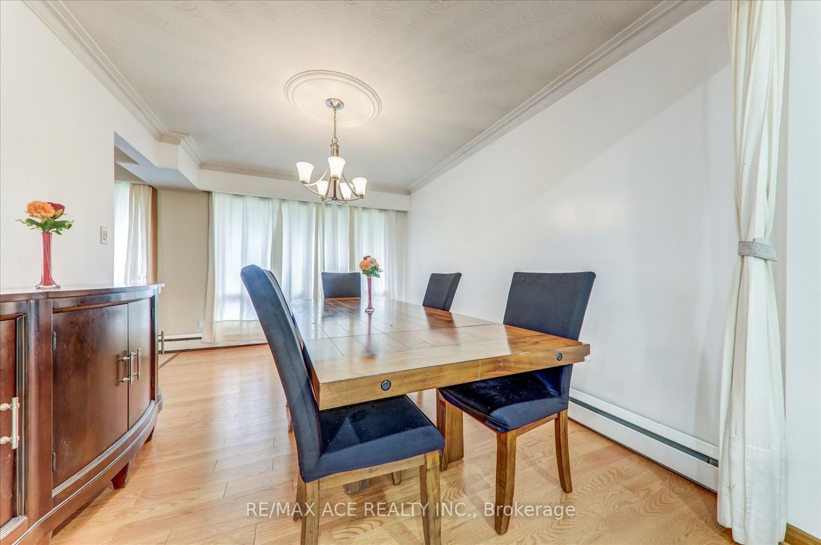 Photo 9 at 77 Perivale Crescent, Bendale, Toronto Photo 9 at 77 Perivale Crescent, Bendale, Toronto