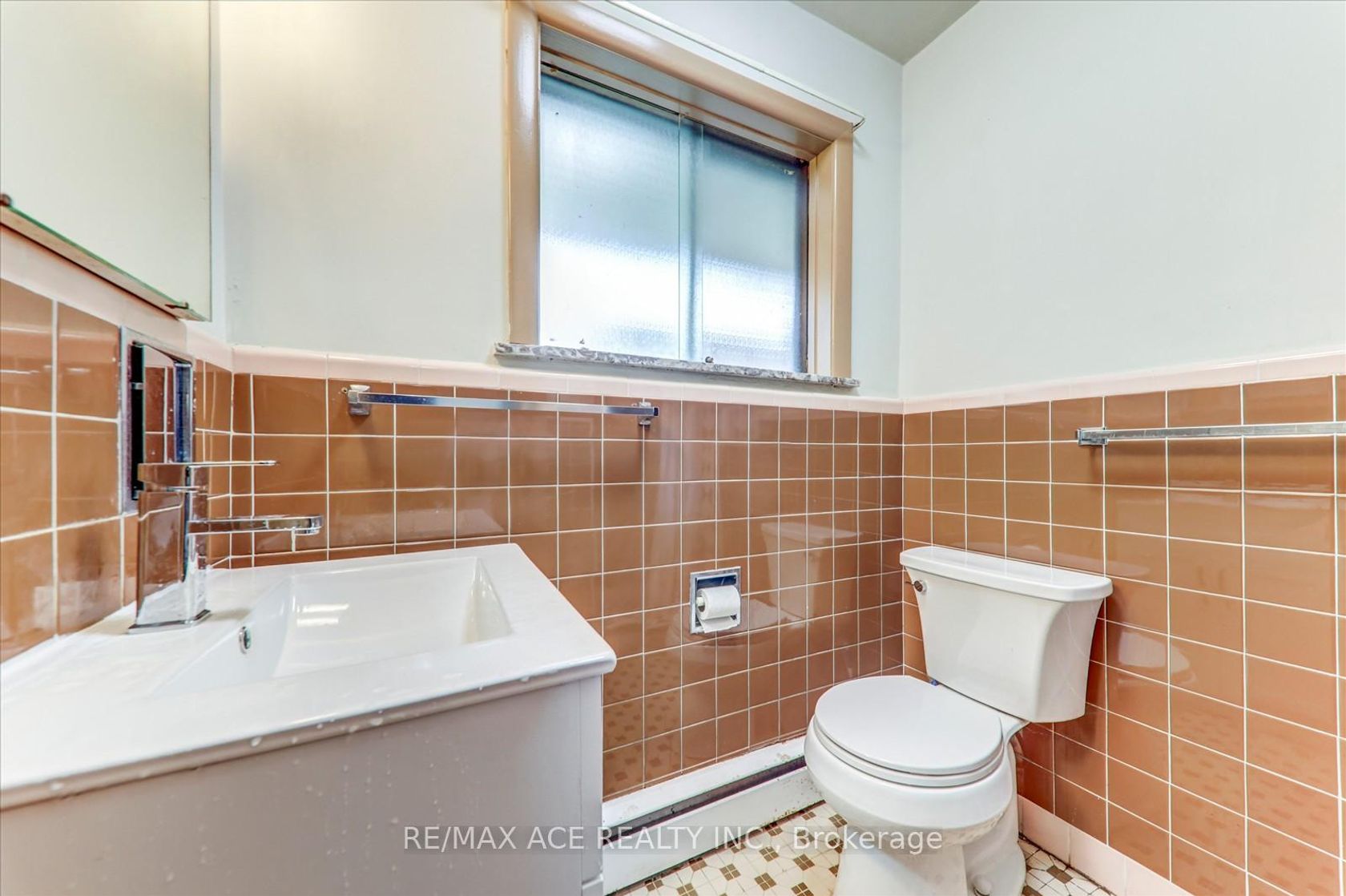 Photo 16 at 77 Perivale Crescent, Bendale, Toronto Photo 16 at 77 Perivale Crescent, Bendale, Toronto