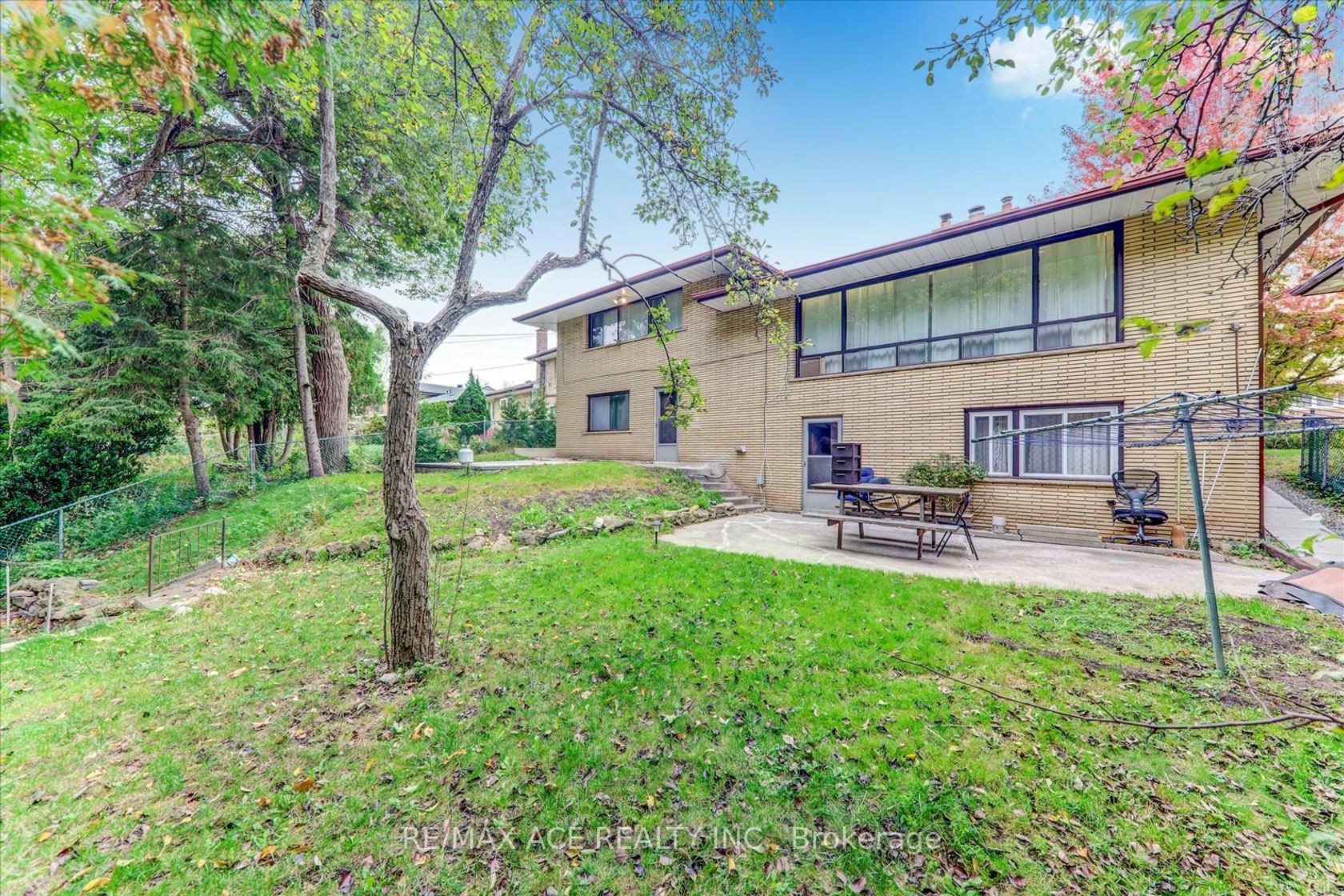 Photo 36 at 77 Perivale Crescent, Bendale, Toronto Photo 36 at 77 Perivale Crescent, Bendale, Toronto
