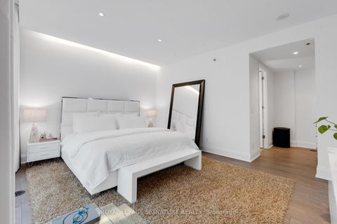 Photo 18 at 1078 Bay Street, Bay Street Corridor, Toronto