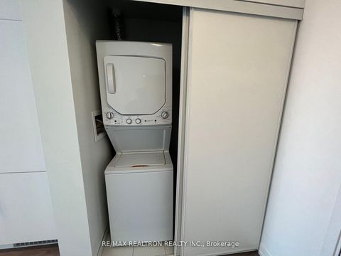 Photo 6 at 602 - 270 Dufferin Street, South Parkdale, Toronto