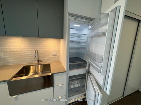Photo 10 at 602 - 270 Dufferin Street, South Parkdale, Toronto