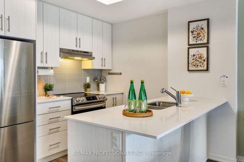 Photo 13 at 98 - 20 William Jackson Way, New Toronto, Toronto