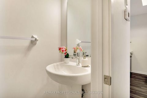 Photo 17 at 98 - 20 William Jackson Way, New Toronto, Toronto