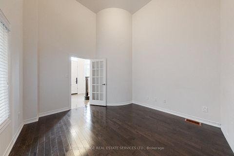 Photo 4 at 107 Rumsey Road, Patterson, Vaughan