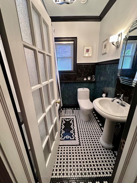 Photo 24 at 314 Scarborough Road, Danforth, Toronto