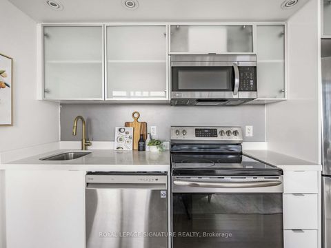 Photo 8 at 2709 - 25 Telegram Mews, Waterfront Communities C1, Toronto