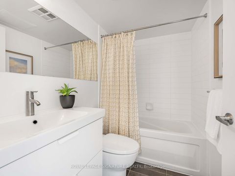 Photo 15 at 2709 - 25 Telegram Mews, Waterfront Communities C1, Toronto Photo 15 at 2709 - 25 Telegram Mews, Waterfront Communities C1, Toronto