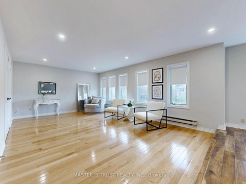 Photo 1 at 5 Jardin Hill Court, Hillcrest Village, Toronto