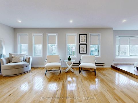 Photo 2 at 5 Jardin Hill Court, Hillcrest Village, Toronto