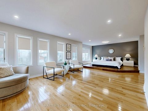 Photo 3 at 5 Jardin Hill Court, Hillcrest Village, Toronto