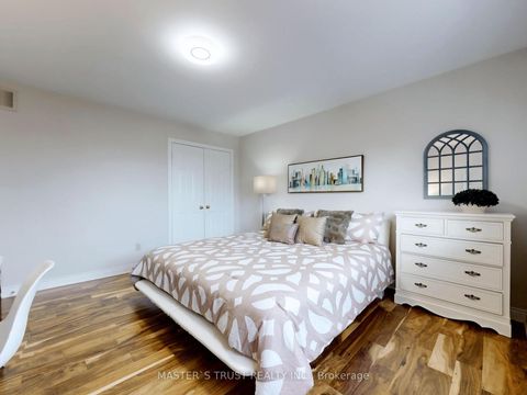Photo 9 at 5 Jardin Hill Court, Hillcrest Village, Toronto