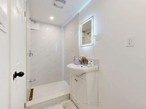 Photo 15 at 5 Jardin Hill Court, Hillcrest Village, Toronto