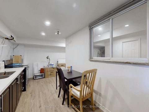 Photo 32 at 5 Jardin Hill Court, Hillcrest Village, Toronto