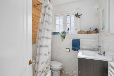 Photo 26 at 33 Austin Terrace, Casa Loma, Toronto Photo 26 at 33 Austin Terrace, Casa Loma, Toronto