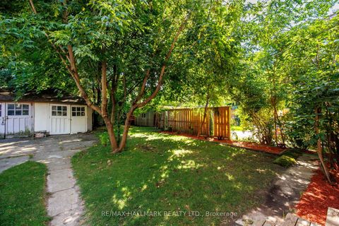 Photo 29 at 33 Austin Terrace, Casa Loma, Toronto Photo 29 at 33 Austin Terrace, Casa Loma, Toronto