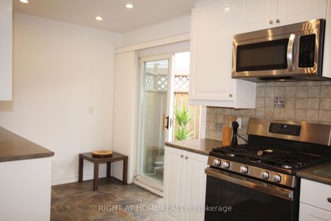 Photo 14 at 832 Boronia Crescent, Leslie Valley, Newmarket