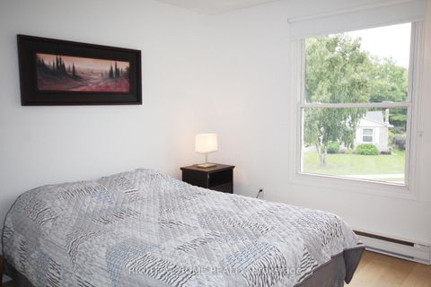 Photo 26 at 832 Boronia Crescent, Leslie Valley, Newmarket