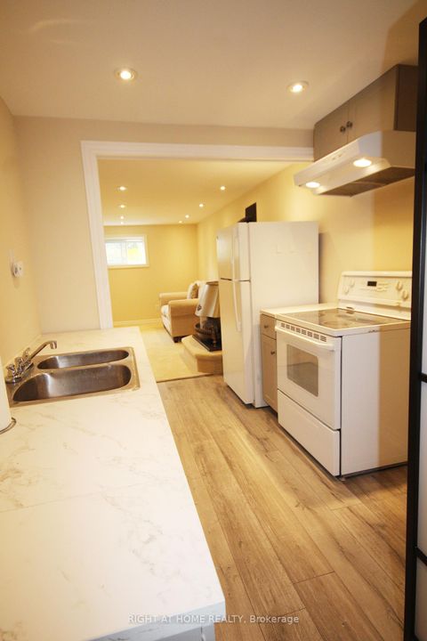 Photo 33 at 832 Boronia Crescent, Leslie Valley, Newmarket