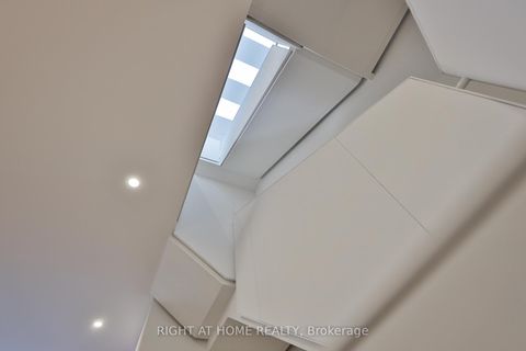 Photo 15 at 22 Duart Park Road, The Beaches, Toronto