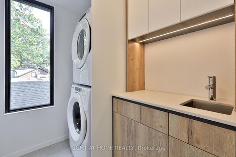 Photo 23 at 22 Duart Park Road, The Beaches, Toronto