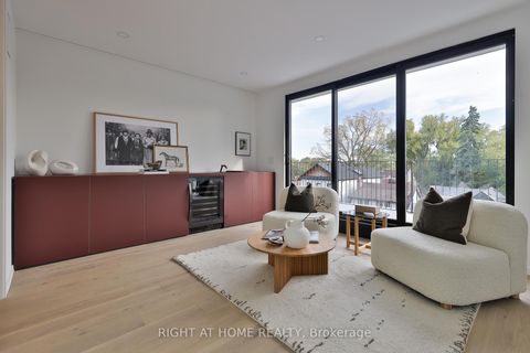 Photo 26 at 22 Duart Park Road, The Beaches, Toronto